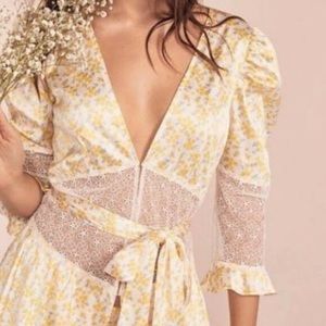 For love & lemons floral daffodil robe